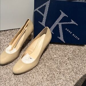 Anne Klein Women's Beige Heels